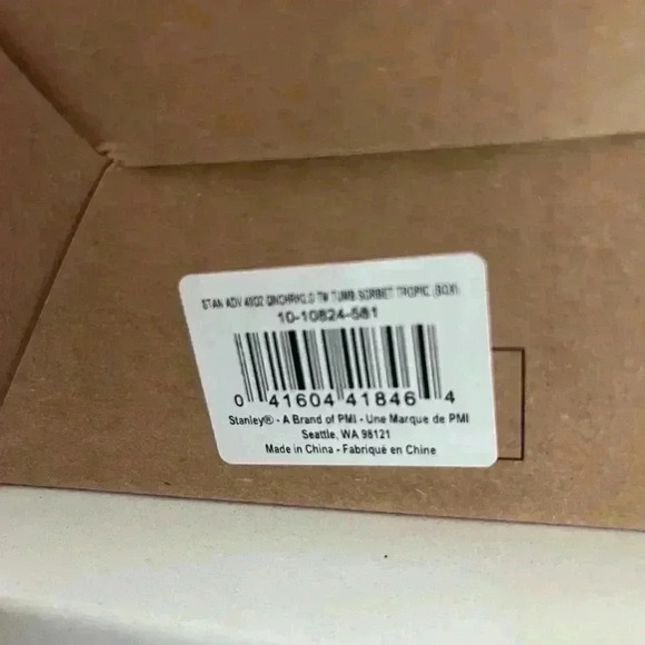 THE MOTHER’S DAY QUENCHER H2.0 FLOWSTATE™ TUMBLER | 40 OZ in Sorbet Tropic - Picture 3 of 3